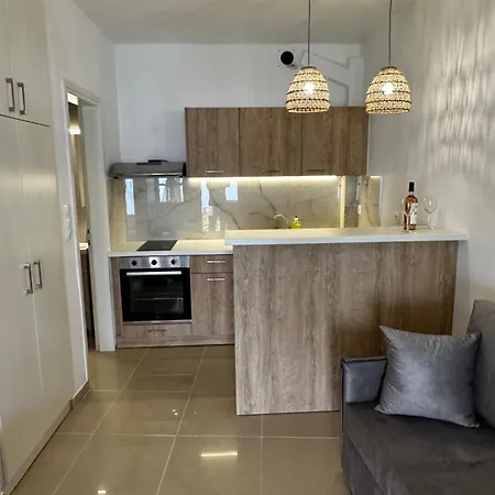 το άσπρο σπίτι Apartment *